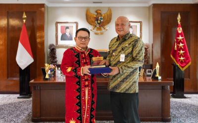 Kepala Staf Kepresidenan Prihatin atas Laporan Bupati Nias Utara yang masih terdapat sekolah tidak memiliki listrik, internet dan jalan kaki melewati sungai tanpa jembatan