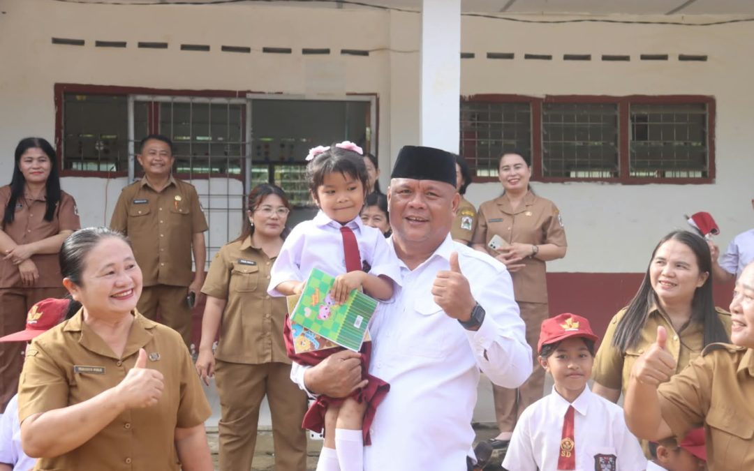 Pimpinan Kabupaten Nias Utara Menyapa Sekolah
